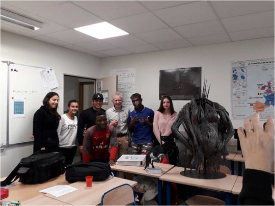 Le sculpteur Bernard Mages rencontre les jeunes de la MLDS Castelsarrasin/Moissac