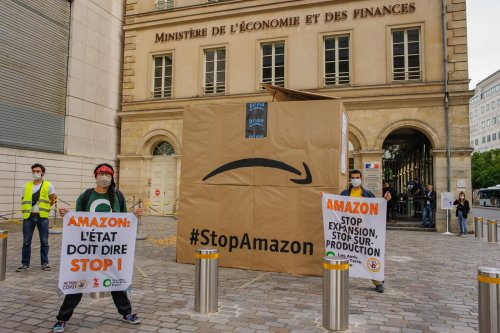 Contre l'expansion d'Amazon : ANV-COP21, Attac, Amis de la Terre et Action Climat Paris se mobilisent @amisdelaterre @AnvCop21 @attac_fr